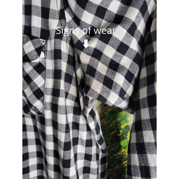Faded Glory - Black & White Checkered Button Down Shirt - Picture 4 of 4